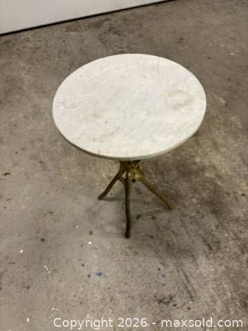 Lot #9 (1 of 5)