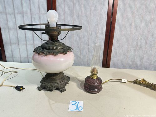 Gone with the Wind lamp base and vintage-style electric table lamp (hurricane style) (1 of 6)