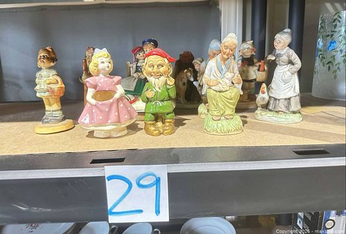 Hummel-Style Porcelain/Ceramic Figurine Set, Multiple Pieces (1 of 13)