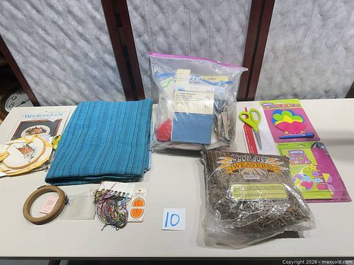 Mixed Craft & Sewing Supplies Small Lot with Scissors and Floss (1 of 7)