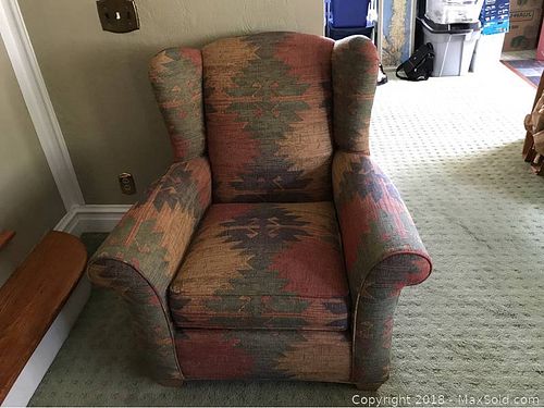 Lot #0104 (1 of 5)