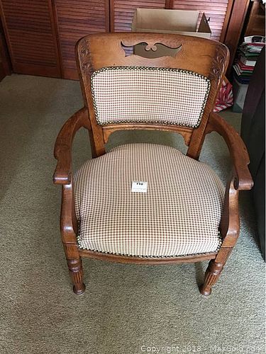 Lot #0110 (1 of 7)