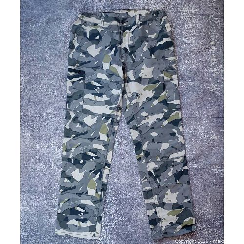 Lot #17 (1 of 8)