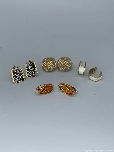 Lot #46 (1 of 12)
