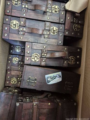 Lot #8 (1 of 5)
