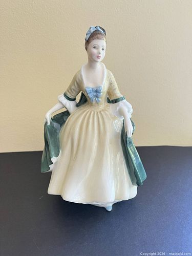 Royal Doulton Elegance HN2264 Porcelain Figurine, ~8 in (1 of 10)