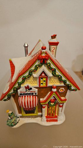 Lot #35 (1 of 5)