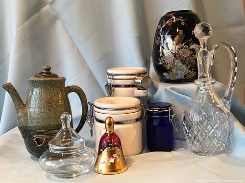 Entertainment and decor items (1 of 4)