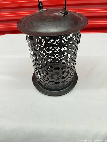 Lot #19 (1 of 7)