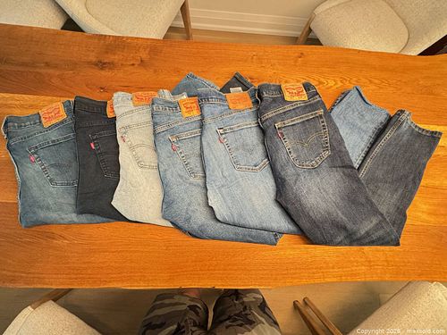Lot #77 (1 of 11)