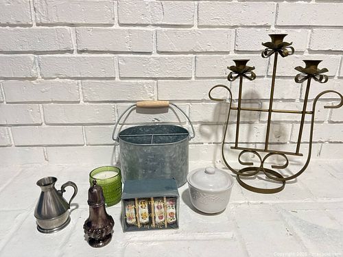 Lot #61 (1 of 7)