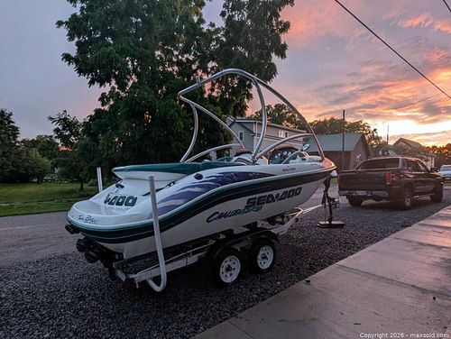1998 Sea-Doo Challenger 18' Bowrider Jet Drive w/ Trailer (1 of 20)