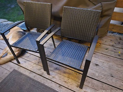 2 Deck chairs (1 of 5)