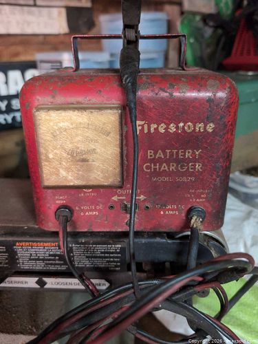 Firestone Battery Charger Model 50B29 / SOB29 (1 of 5)