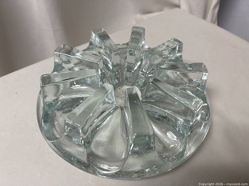 Lot #401 (1 of 6)