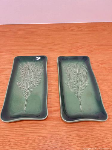 Green Ceramic Serving Platters, Botanical Leaf Motif — Set of 2 (1 of 7)
