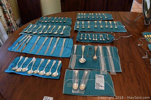 Lot #0266 (1 of 11)