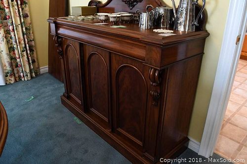 Lot #0273 (1 of 13)