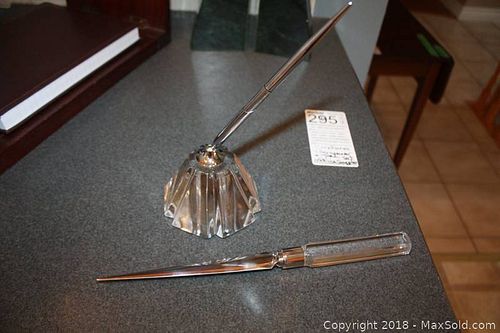 Lot #0295 (1 of 8)