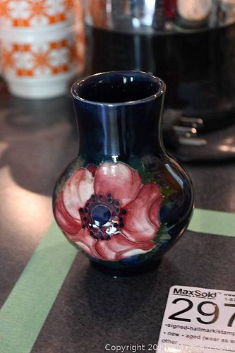 Lot #0297 (1 of 8)