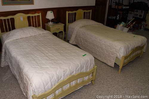 Lot #0358 (1 of 6)