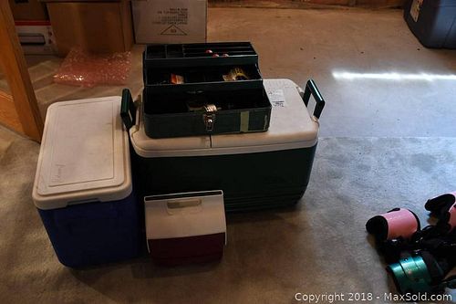 Lot #0403 (1 of 8)