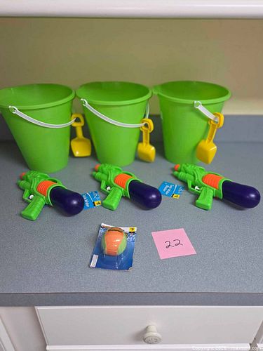 7-Piece Kids Beach Toy Set: Buckets, Water Toys, Ball (1 of 3)