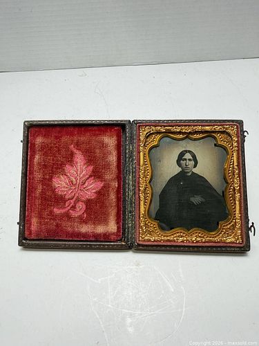 Lot #77 (1 of 12)