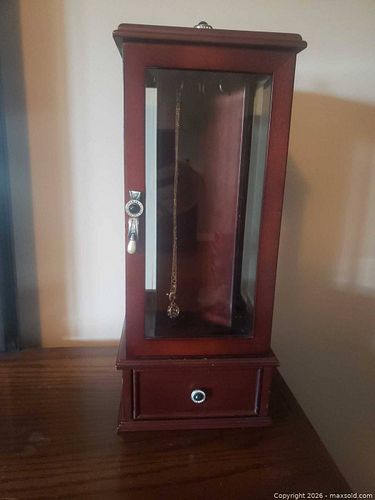 Lot #4 (1 of 6)