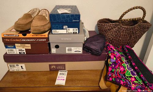 Lot #653 (1 of 13)