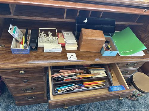 Office Supplies with Desk Organizers & Accessories (1 of 5)