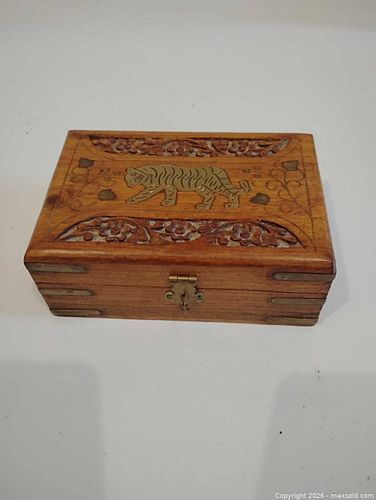 Lot #50 (1 of 8)