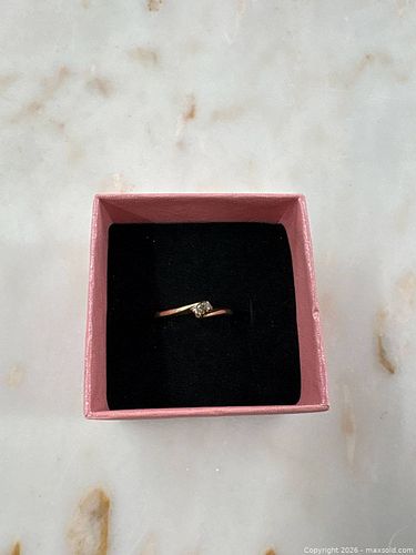 10K Yellow Gold Women's Diamond Ring (1 of 4)