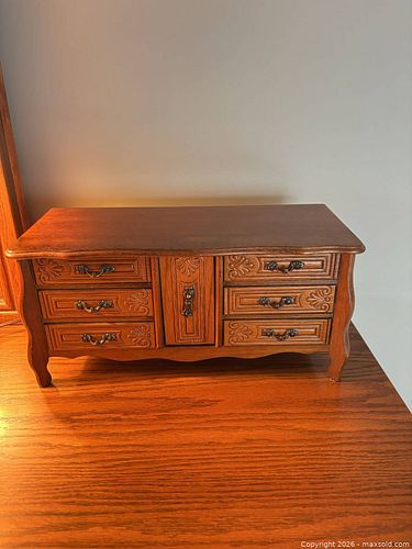 Jewelry Box A  (1 of 17)