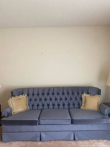 Three seater sofa C (1 of 6)