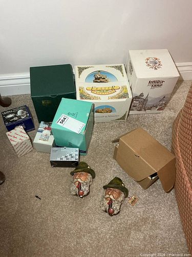 Lot #564 (1 of 14)