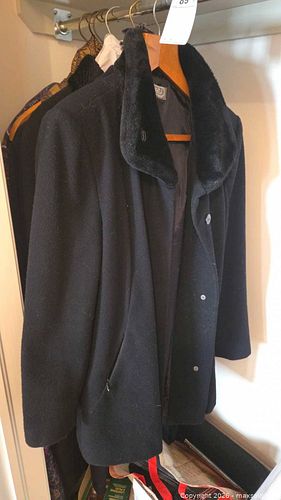 Vintage Women's Coats  — Novelli · Fen-nelli · Rue Grenelle B (1 of 15)