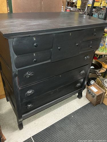 Lot #2 (1 of 8)