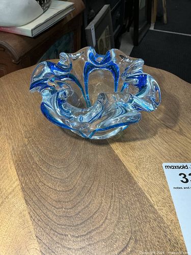 Lot #33 (1 of 4)