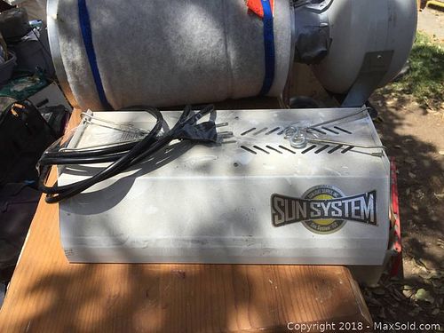 Lot #0004 (1 of 8)