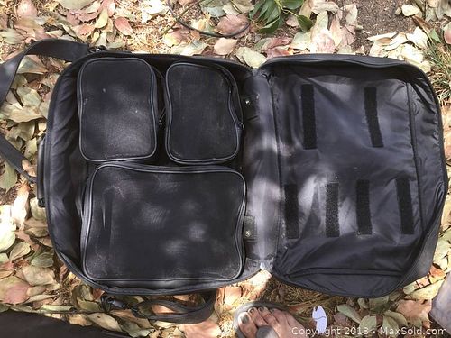 Lot #0009 (1 of 15)