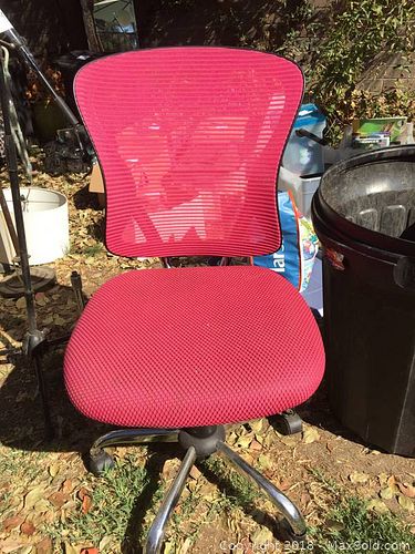 Lot #0031 (1 of 3)