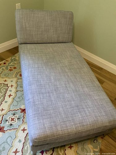 Lot #25 (1 of 3)