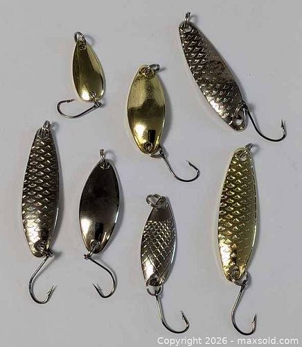 Gold and silver color Fishing Lure Trout Spoons. (1 of 12)