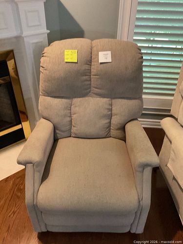 Lot #16 (1 of 12)