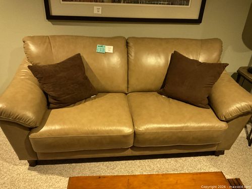 Lot #65 (1 of 8)