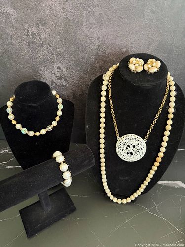 Lot #592 (1 of 6)