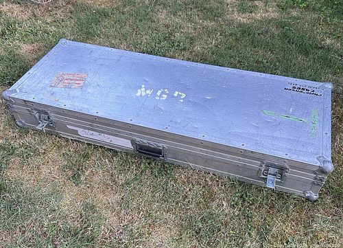Silver Aluminum Flight Case for 4-String Electric Bass, 40–46 in (1 of 10)