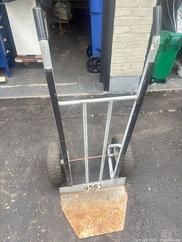 Lot #40 (1 of 4)