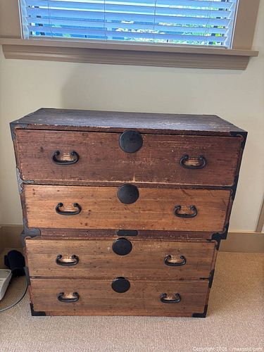 Lot #210 (1 of 9)